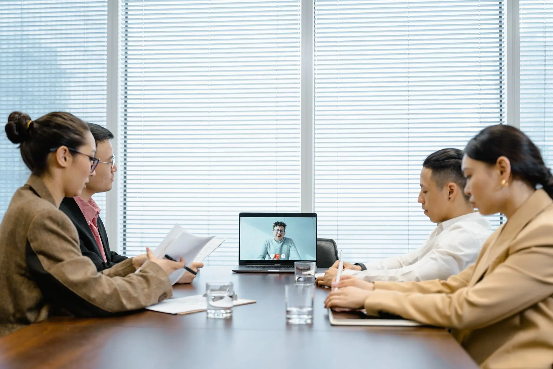 样机组装阶段元器件选型与功能调试常见误区及对策