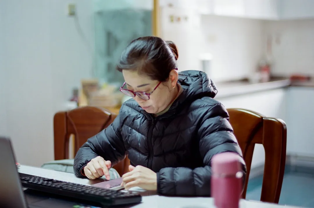 电路图设计到PCB制板：渡梵科技解析样机组装全流程关键技术要点